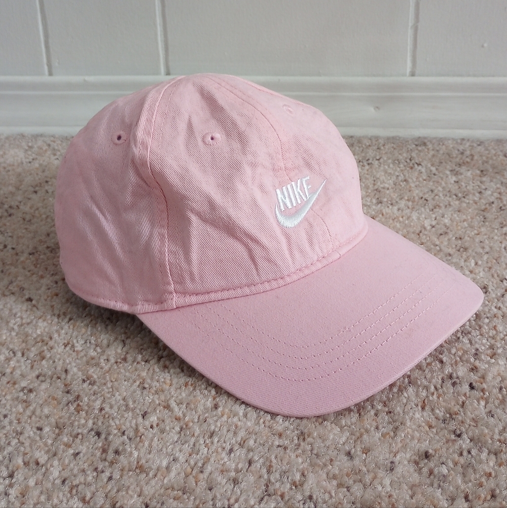 ✨5 For $20- Nike Pink Infant Hat
